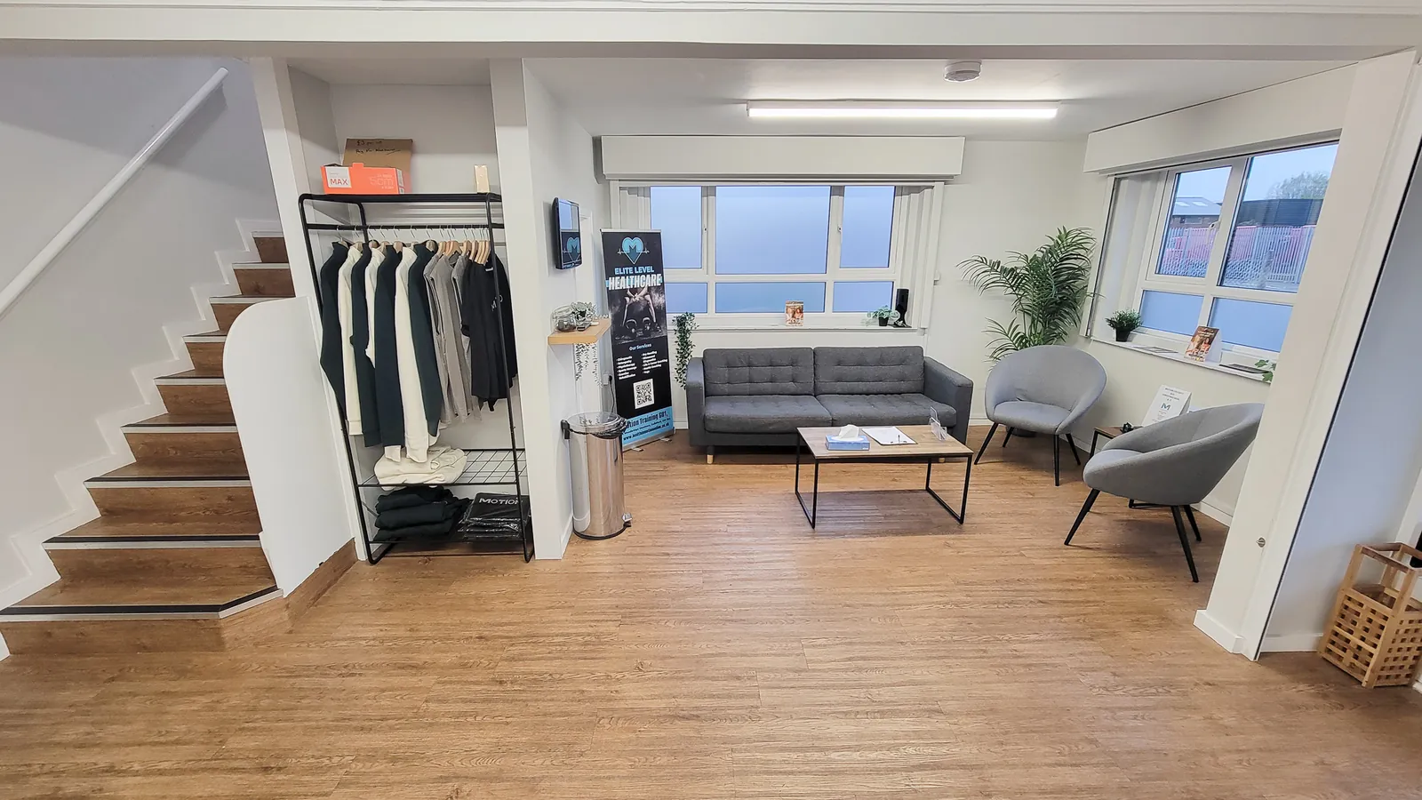Reception and lounge area at Guildford gym